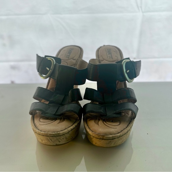 Brand New BORN Wedges!! Women’s Size 9 - Picture 3 of 5
